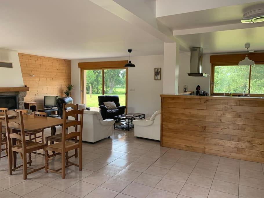 Вилла Gite De La Poupardiere, Maison De Campagne En Bordure De Riviere - 2 Nuits Minimum Les Cresnays Экстерьер фото